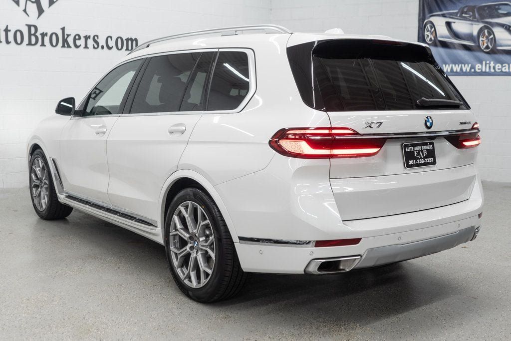 Used 2025 BMW X7 xDrive40i AWD/4WD image 52