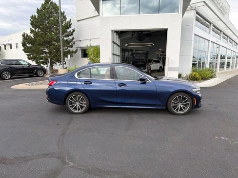 Used 2019 BMW 330i xDrive Sedan w/ Premium Package AWD/4WD image 6