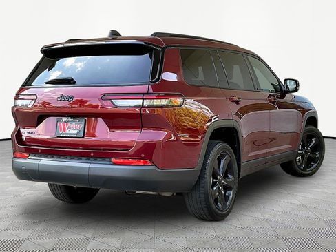 Used 2023 Jeep Grand Cherokee L Laredo AWD/4WD image 6
