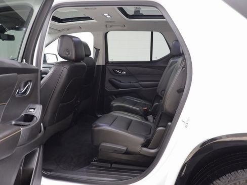 Used 2021 Chevrolet Traverse Premier w/ Redline Edition image 15