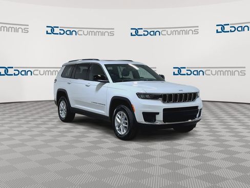 New 2026 Jeep Grand Cherokee L Laredo AWD/4WD image 2
