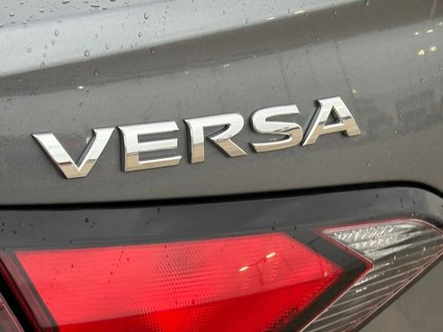 Certified 2025 Nissan Versa SV image 9