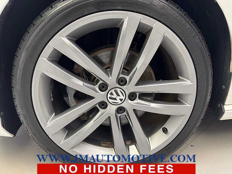Used 2017 Volkswagen Passat 1.8T R-Line FWD image 9