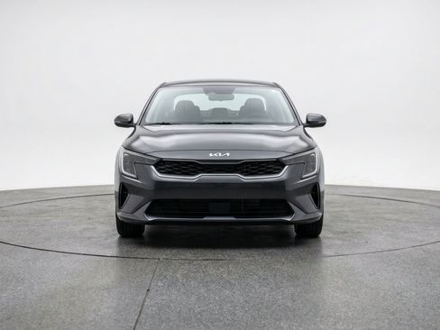 Used 2025 Kia K4 FWD image 2