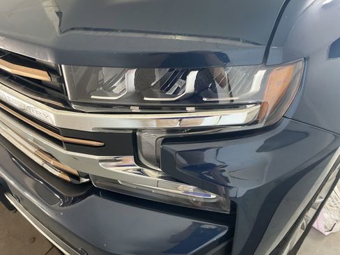 Used 2022 Chevrolet Silverado 1500 High Country image 37