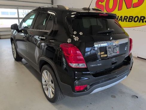 Used 2019 Chevrolet Trax Premier AWD/4WD image 3