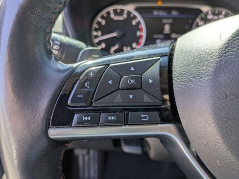 Used 2019 Nissan Altima 2.5 SR FWD image 16