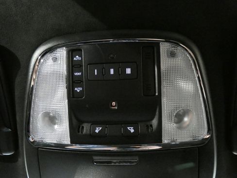 Used 2023 Dodge Charger Scat Pack w/ Dynamics Package RWD image 16