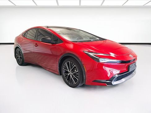 Used 2024 Toyota Prius Limited w/ Limited Premium Package FWD image 3