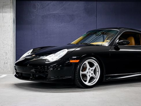 Used 2003 Porsche 911 Carrera 4S AWD/4WD image 25