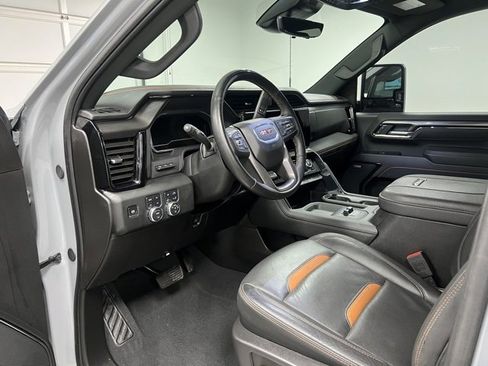 Used 2025 GMC Sierra 3500 AT4 w/ AT4 Premium Plus Package image 22