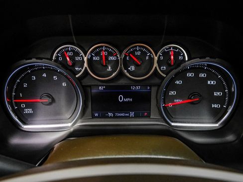 Used 2021 Chevrolet Suburban Z71 AWD/4WD image 16