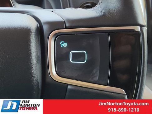 Used 2025 Ford Expedition Platinum image 29