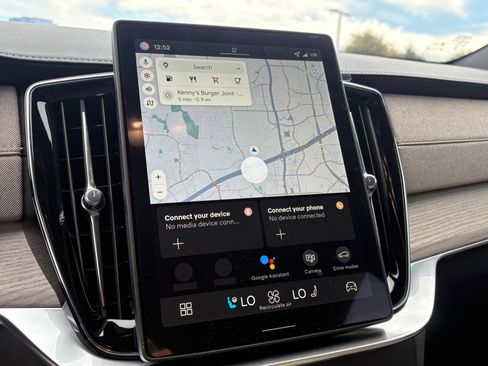 New 2026 Volvo XC90 B6 Ultra w/ Protection Package Premier image 14