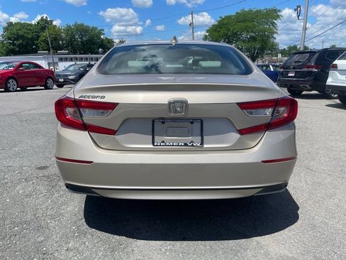 Used 2018 Honda Accord EX-L image 4