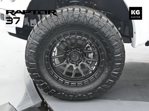 Used 2025 Ford F150 Raptor AWD/4WD image 24