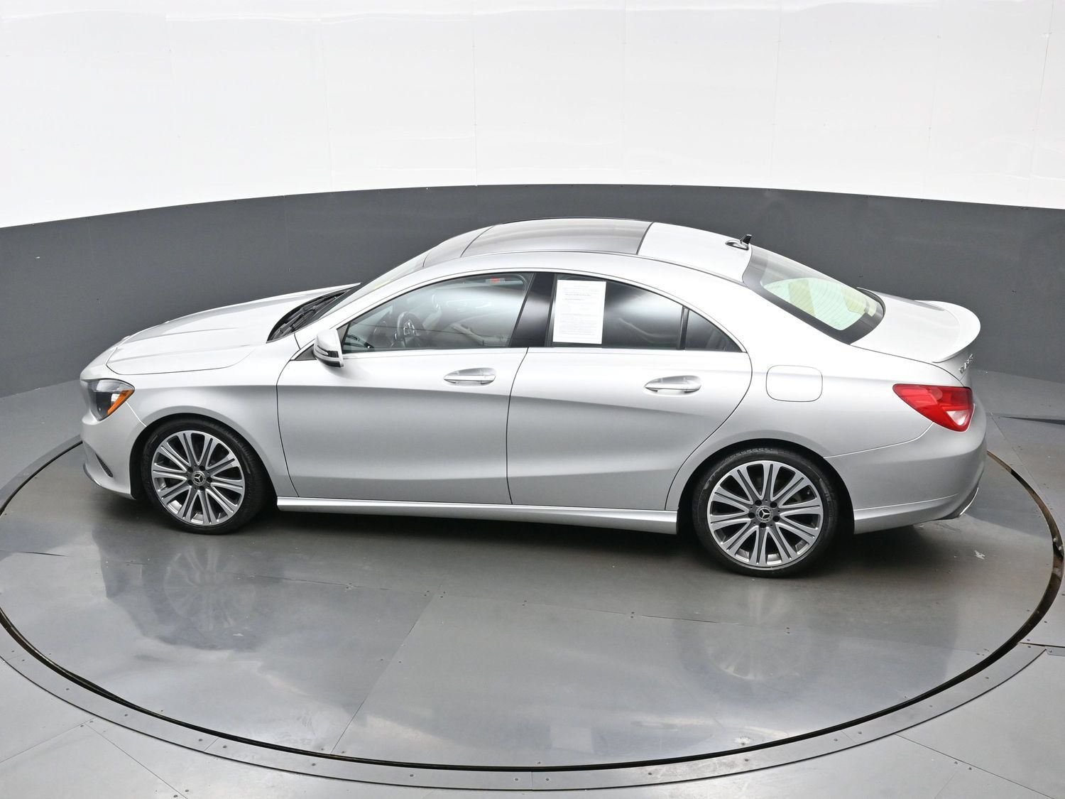 Used 2018 Mercedes-Benz CLA 250 image 31