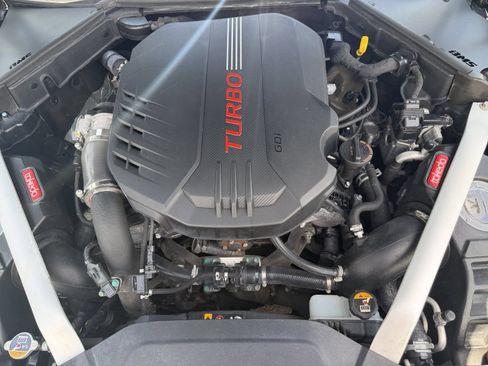 Used 2019 Kia Stinger GT1 AWD/4WD image 32