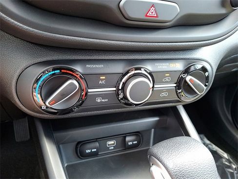 New 2025 Kia Soul LX w/ LX Technology Package image 11