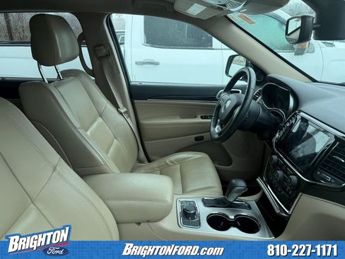 Used 2019 Jeep Grand Cherokee Limited image 6