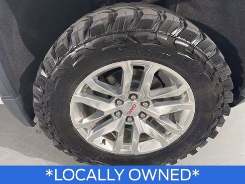 Used 2019 GMC Sierra 1500 SLT w/ SLT Premium Plus Package AWD/4WD image 14