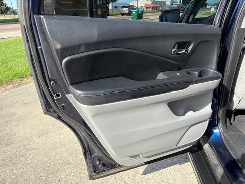Used 2017 Honda Pilot EX-L image 16