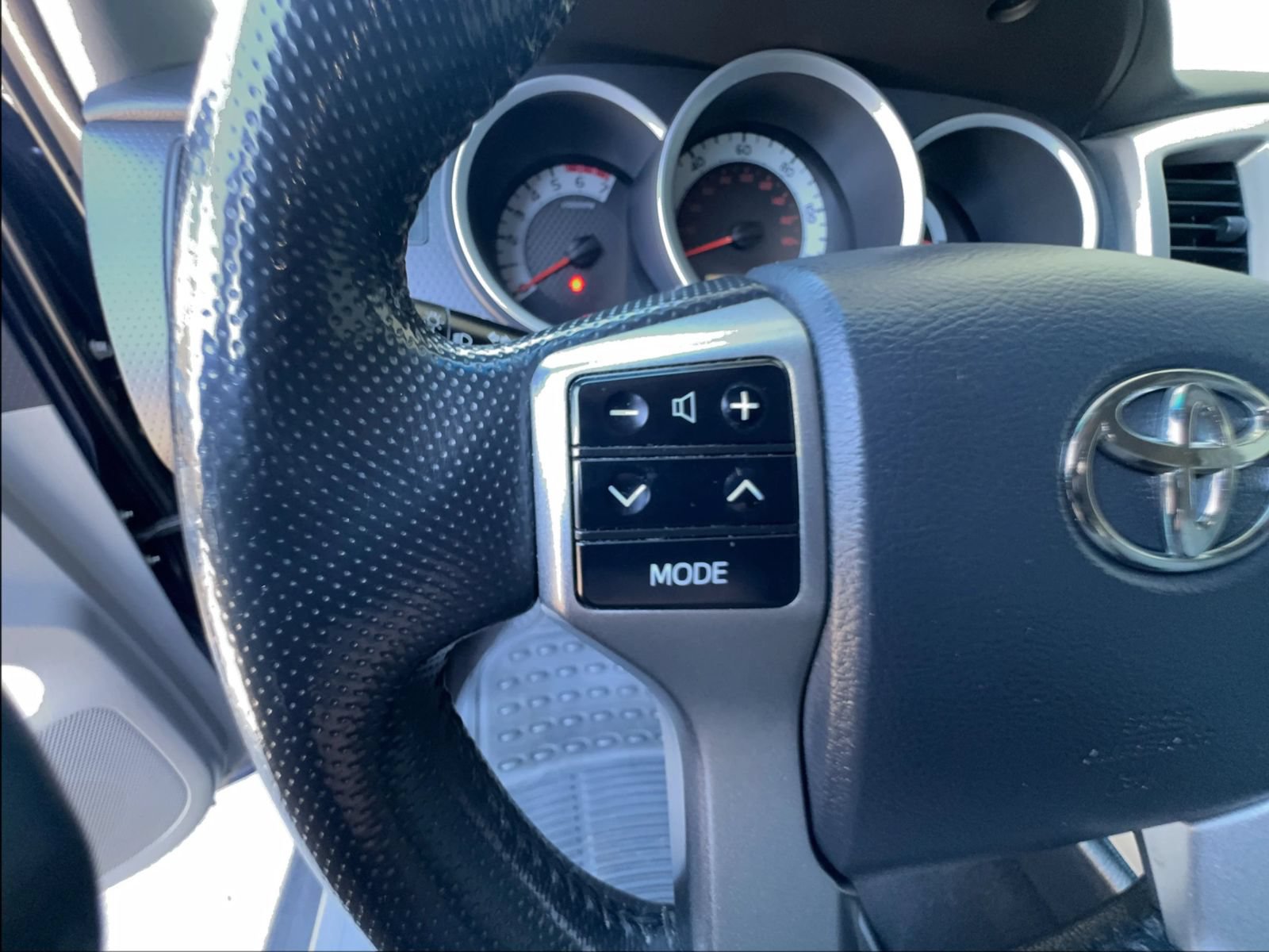 Used 2012 Toyota Tacoma PreRunner w/ SR5 Pkg RWD image 20