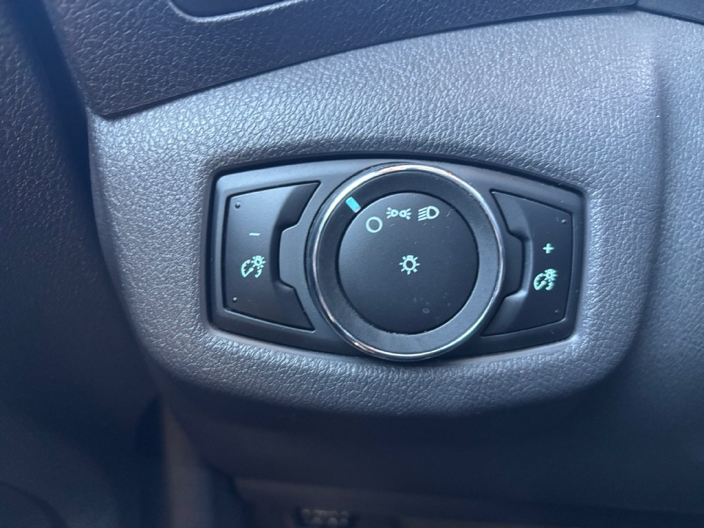Used 2016 Ford Transit Connect XL FWD image 17