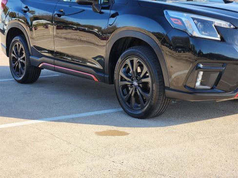 Used 2024 Subaru Forester Sport image 11