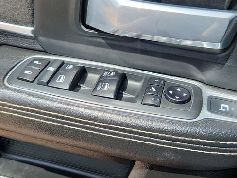 Used 2020 RAM 2500 Laramie AWD/4WD image 9