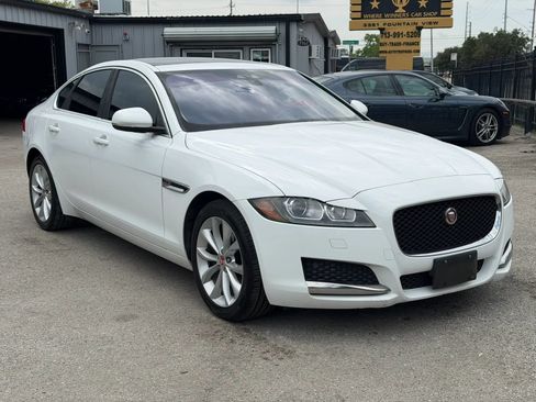 Used 2017 Jaguar XF Premium AWD/4WD image 3