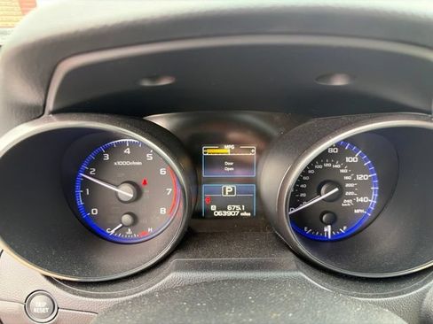 Used 2017 Subaru Outback 2.5i Limited AWD/4WD image 2