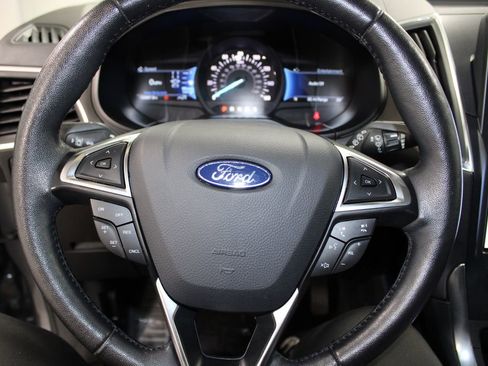 Used 2024 Ford Edge Titanium image 35
