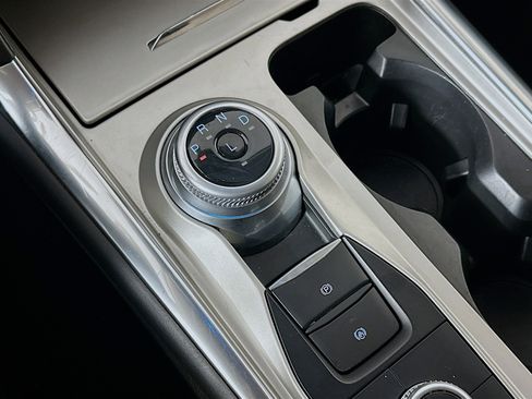 Used 2023 Ford Explorer XLT w/ Equipment Group 202A image 24