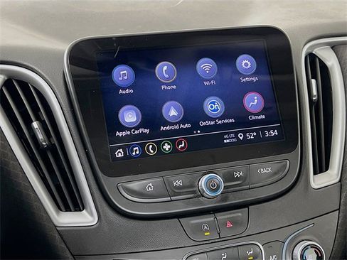 Used 2024 Chevrolet Malibu LT image 17