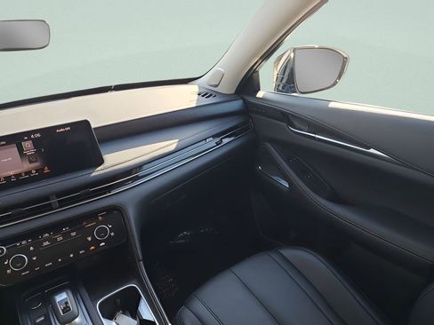 Used 2023 INFINITI QX60 Sensory w/ Cargo Package image 3