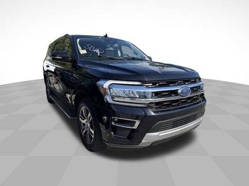 Used 2022 Ford Expedition Limited RWD image 3