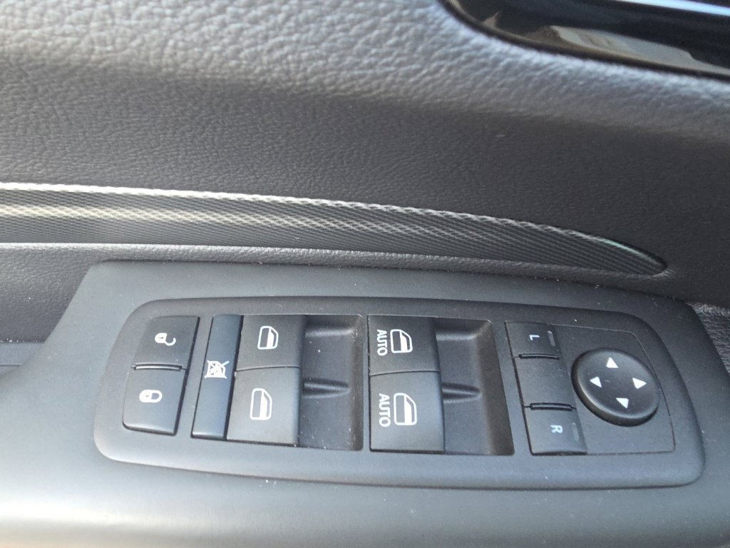 Used 2024 Dodge Durango GT RWD image 12