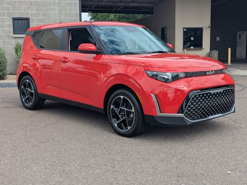 Certified 2024 Kia Soul EX FWD image 35