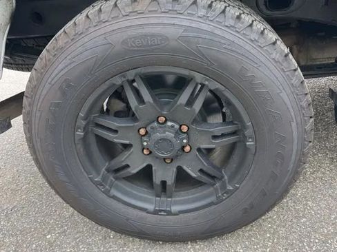 Used 2019 Chevrolet Silverado 1500 LT w/ All-Star Edition AWD/4WD image 15