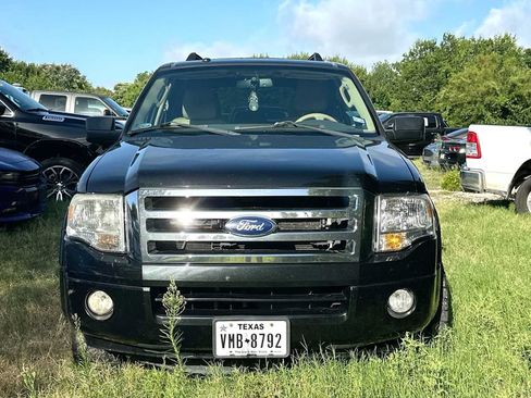 Used 2013 Ford Expedition XLT w/ Leather Seating Pkg RWD image 2