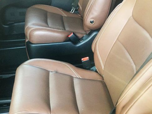 Used 2015 Toyota Sienna Limited FWD image 13