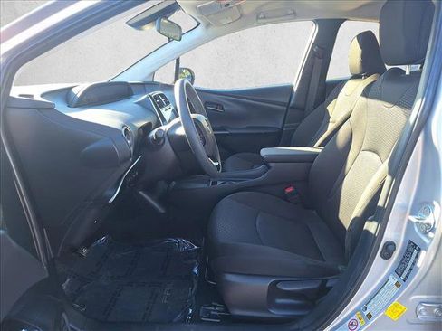 Certified 2019 Toyota Prius LE image 10