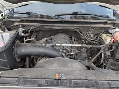 Used 2020 Chevrolet Silverado 2500 Custom w/ Custom Value Package AWD/4WD image 36