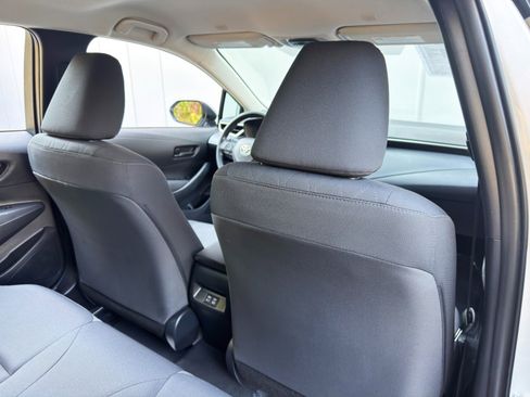Used 2023 Toyota Corolla LE FWD image 33