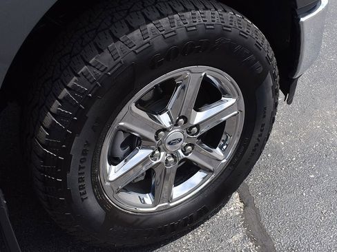 Used 2025 Ford F150 XLT w/ Equipment Group 301A Standard AWD/4WD image 9