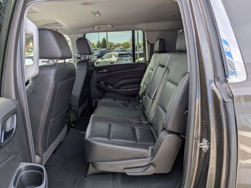 Used 2019 GMC Yukon XL SLT image 30