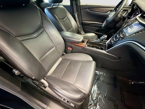 Used 2018 Cadillac XTS Luxury FWD image 15