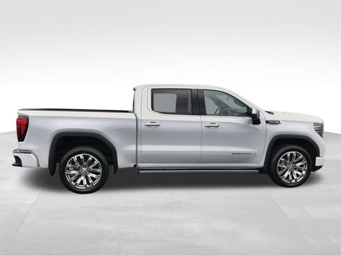 Used 2026 GMC Sierra 1500 Denali AWD/4WD image 9