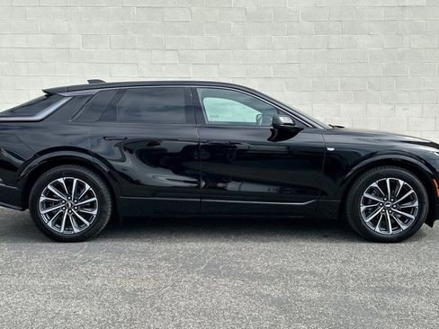 Used 2024 Cadillac Lyriq Sport AWD/4WD image 3